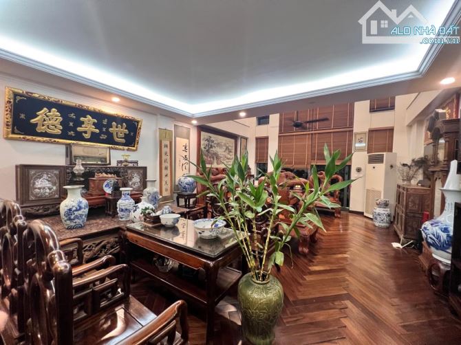 Bán nhà mặt phố 48m2 x 5T Nguyễn Phong Sắc, 2 mặt ô tô, kinh doanh, vỉa hè, Chỉ 16 tỷ Cầu - 2
