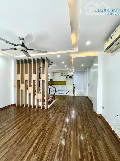 Bán Nhà Vạn Phúc Hà Đông 50m2 5 Tầng MT5m Gần Him Lam Vạn Phúc Phân Lô Vỉa hè KD. - 3
