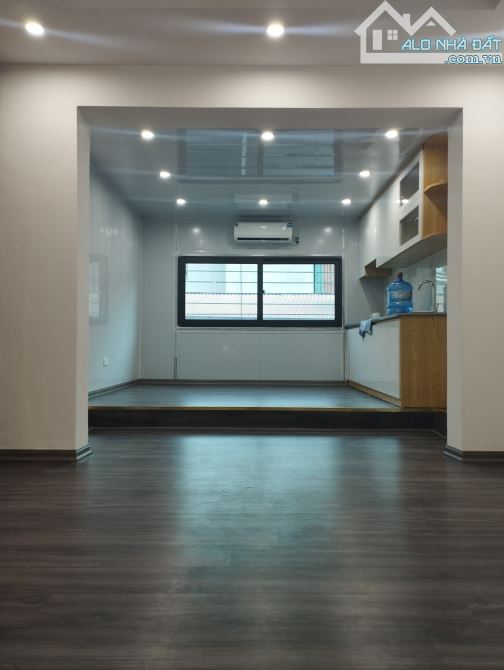 Chính chủ bán nhà cách mặt phố Bạch Mai 200m TT tầng 4 Dt 75m Giá 2,95 tỷ - 3