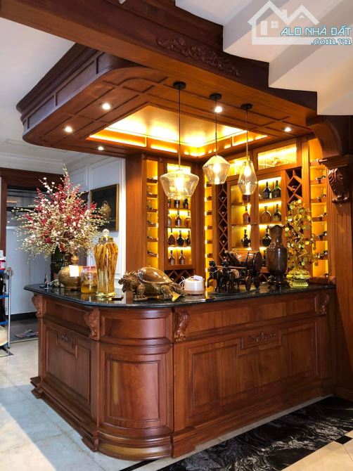 Siêu Biệt thự mặt tiền. Thiết kế hiện đại nội thất nhập khẩu Châu Âu. 300m2 - 3