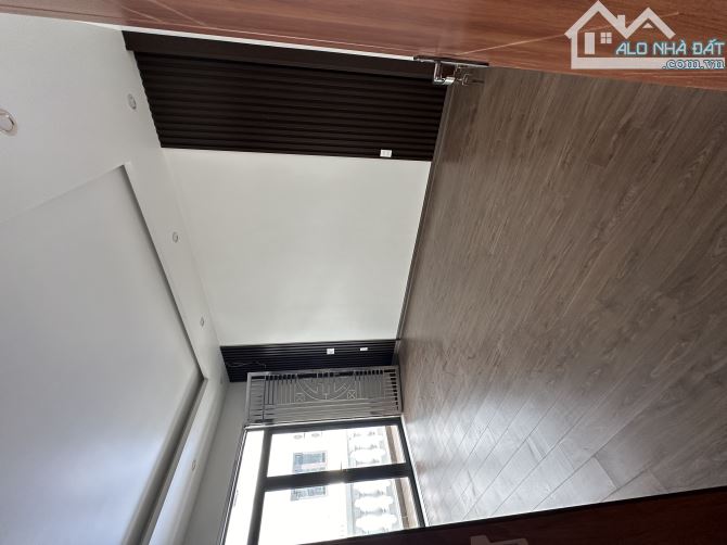 Bán nhà 4 tầng siêu đẹp ngõ ô tô đường Thiên Lôi thông Nguyễn Văn Linh, dt 87m2, mt 7,2m - 6