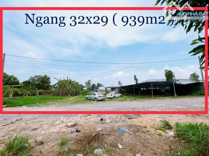 Cho thuê bãi xe tải gần 1 sào ( 1000m2) ngay đầu đường 13 Kcn Amata P. Long bình biên hoà