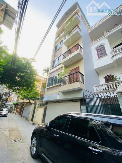 CHỈ 10 TỶ NHỈNH NHÀ PHÂN LÔ NGÕ 147A TÂN MAI HM DTSD 50M. 5T. MT 4,2M.