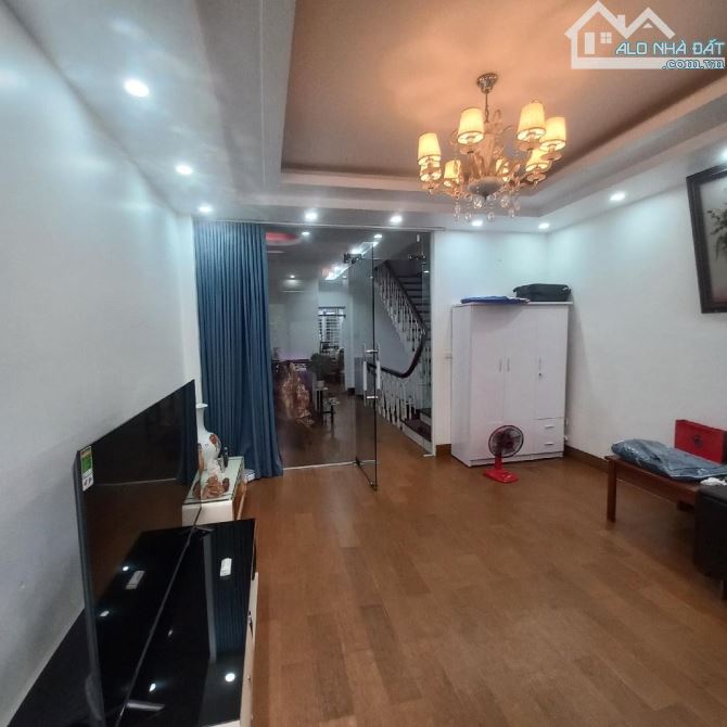 Nhà đẹp phố trung văn, vỉa hè, phân lô oto, view thoáng 80m, 5 tầng - 2