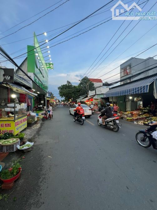 Cho thuê nhà buôn bán, giữa chợ phú thọ, khu vực chợ đông nhất phường Trảng Dài, Biên Hòa