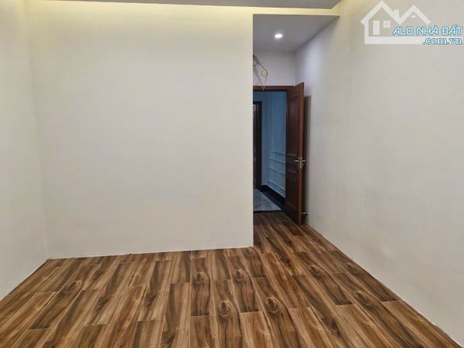 Bán nhà khu phân lô Lê Hồng Phong, nhà 4 tầng dt 60m2 mt 4m có khe kỹ thuật - 5