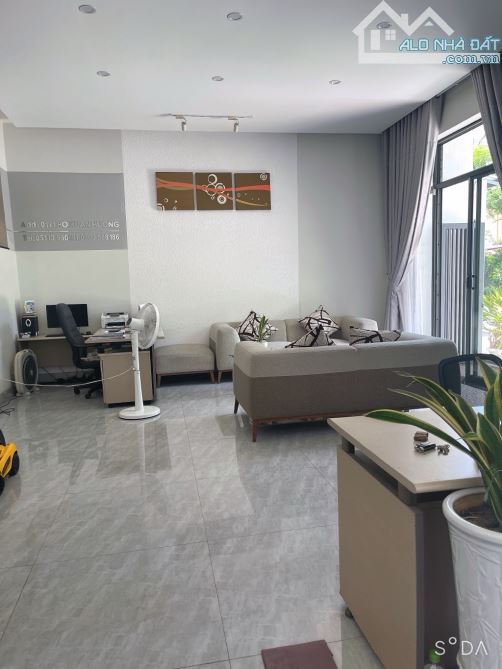 Bán villa 3 tầng mặt tiền Mỹ Đa Đông, cách biển Mỹ Khê 300m DT 160m2 - 5