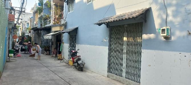 Nhà Đẹp, Giá Cả Yêu Thương_Bình Tân _Chiến Lược; 40m2 + 2tầng; SHR; HXH - Chỉ 3.7tỷ TL. - 5