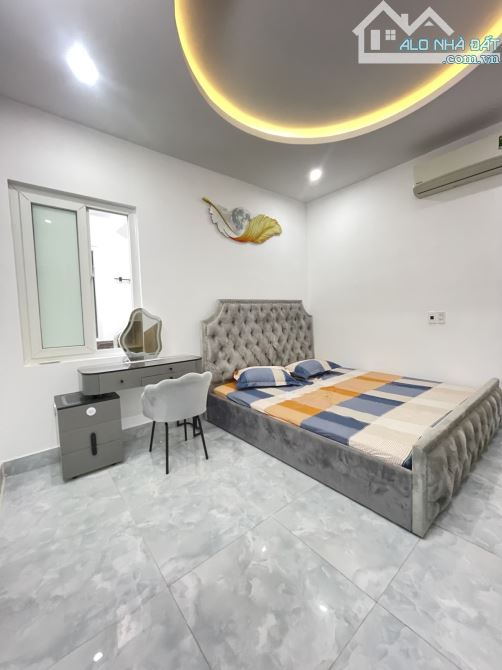 Nhà 2 tầng siêu đẹp, nội thất vip MT Phạm Như Xương, 121m2, đường 7,5m, , gần ĐHSP, giá rẻ - 6