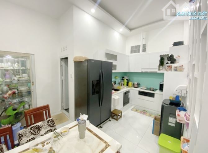 BÁN NHÀ QUẬN TÂN PHÚ, 82M2, NỞ HẬU, NHỈNH 6 TỶ.