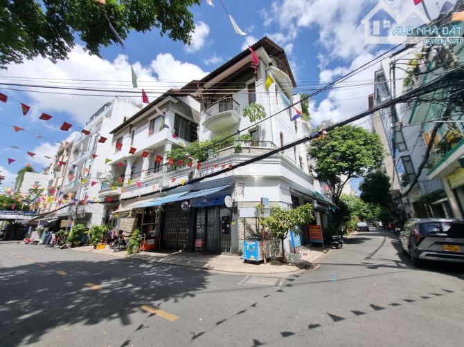 Biệt thự 2 Mặt tiền  ngay Nhà Ga T3 Sân Bay, DT: 19x9m (173m2, KC:  3 Lầu áp mái, 33.5 Tỷ