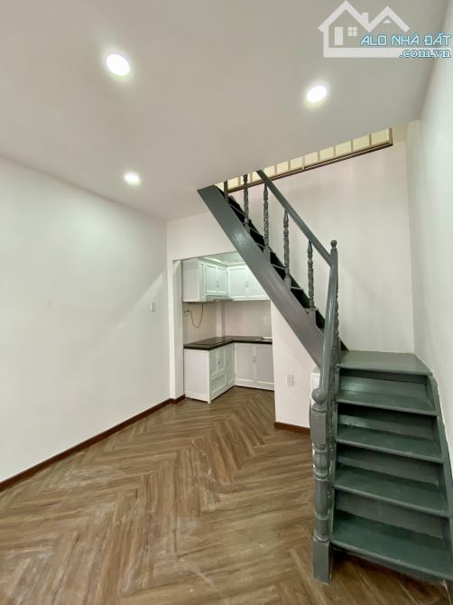 Bán Nhà Hẻm Nguyên Hồng P11 Bình Thạnh 20m2 Gần Mặt Tiền Giá 3 Tỷ - 1