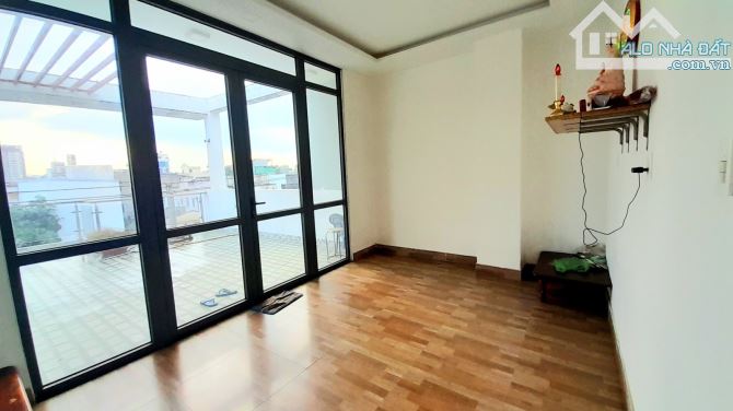 Bán gấp MT kinh doanh Hiệp Phú, Vincom Q9 ,100m2,3 tầng, khu sầm uất, PL chuẩn