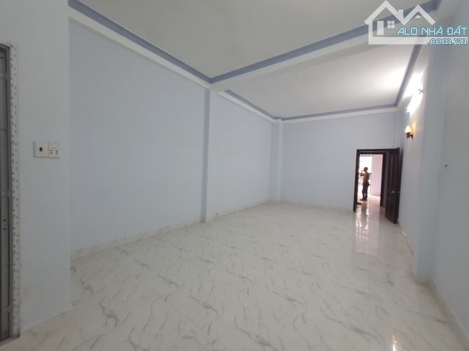 CV Làng Hoa Gò Vấp, 91m2, 4 Tầng BTCT, Hẻm Xe Tải thông, Nở hậu hoàn công - 1