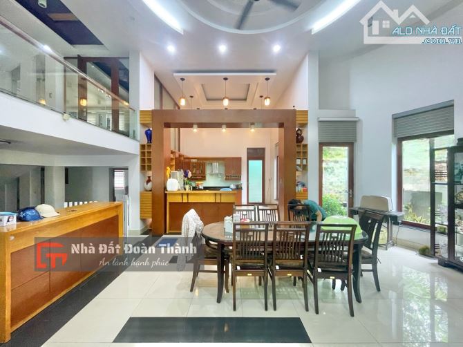 Biệt thự 5 tầng thang máy có bể bơi tuyến 2 Lê Hồng Phong - 1
