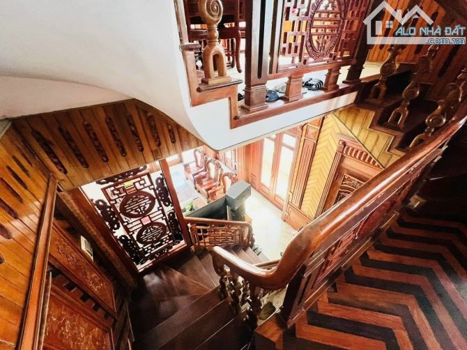 Cần bán nhà đầu ve 4 tầng mặt đường Tôn Quang Phiệt, Phường Đông Thọ, Tp. Thanh Hóa 120m2 - 2