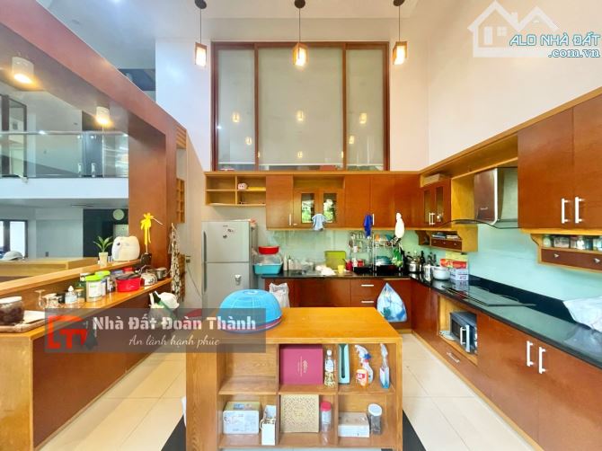 Biệt thự 5 tầng thang máy có bể bơi tuyến 2 Lê Hồng Phong - 2