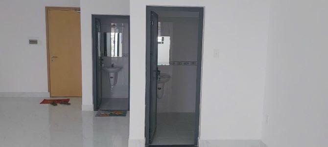 Cho thuê căn hộ Hồng Loan 5C Cần Thơ, 56m2, trống, 2 toilet, góc sát lối thoát hiểm,th máy - 6
