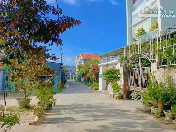 ⭐BÁN ĐẤT TRẦN QUANG DIỆU _ TX ĐỨC PHỔ_ KHU DÂN TRÍ CAO _ THÍCH HỢP AN CƯ