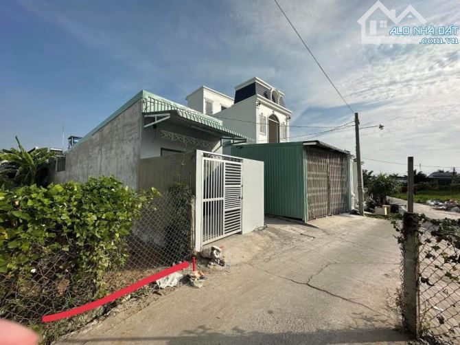Đất hẻm ô tô đường Nguyễn Văn Rành, P7, TP Tân An. Sau trường THCS Trần Phú