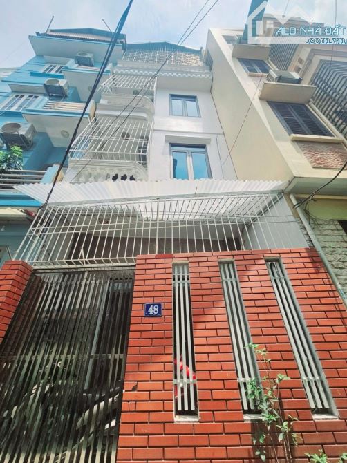 BÁN NHÀ TRƯƠNG ĐỊNH, HAI BÀ TRƯNG MỚI ĐẸP, GẦN PHỐ , THOÁNG 42M2 GIÁ 6.3 TỶ