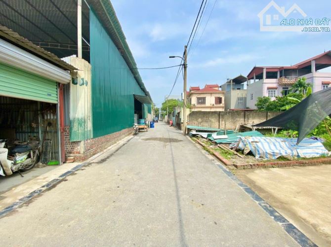 Bán đất Bên Trung Bắc Hồng Thông Ô TÔ tránh 46m 2.26 tỷ Đông Anh