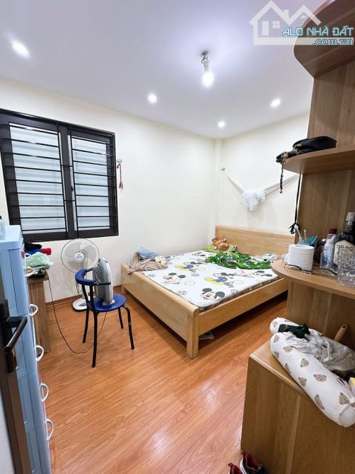 Cần Gấp Bán Nhà Việt Hưng, Long Biên, Lô Góc thoáng, Gần Ô Tô, 5T, 44m2 chỉ 7,35 tỷ - 1