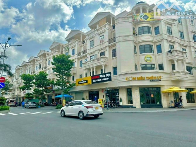 Hạ 6 tỷ bán căn góc đường kinh doanh Cityland Parkhill P10 GV, 6.5*20m 4 tầng giá 27 tỷ - 1