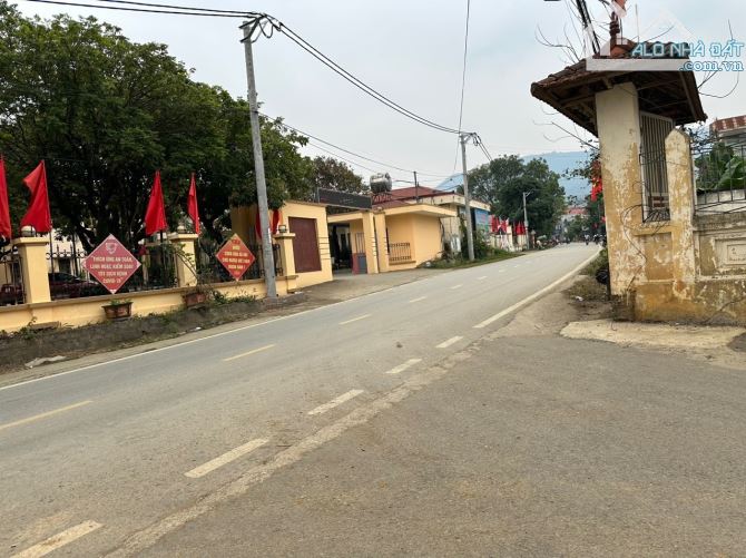 lô góc 100m2 full thổ cư cách trục chính đồng trạng 50m. 300m ra tới ql 21 giá nhỉnh 2ty - 1