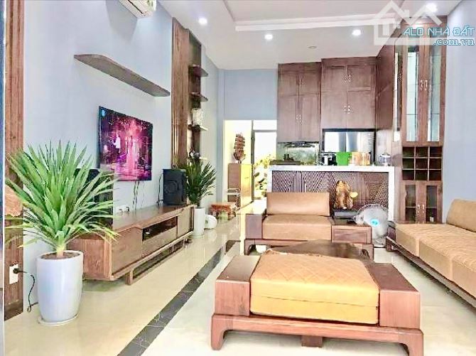 Bán Nhà Việt Hưng 70m2-5 tầng-Mt 5.3m-Ô TÔ TRÁNH-VĨA HÈ- DÂN XÂY- KINH DOANH-hơn 9 tỷ - 1