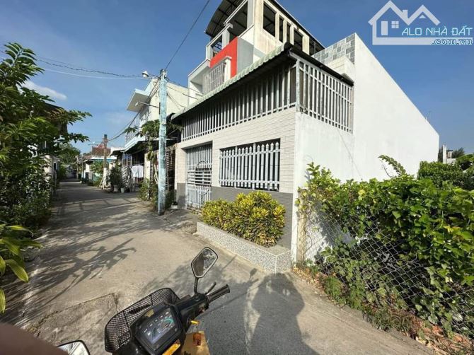 Đất hẻm ô tô đường Nguyễn Văn Rành, P7, TP Tân An. Sau trường THCS Trần Phú - 1