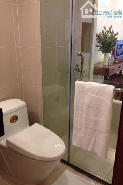 Cho thuê CHDV 1k1n 55m2 Lý Nam Đế, Gần Trần Phú, full đồ, ban công, thang máy, giá 10triệu - 2
