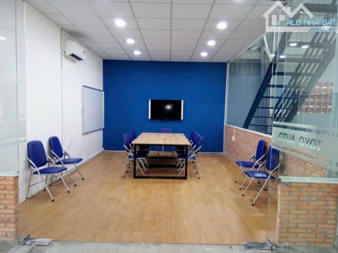 CHO THUÊ KHO Mặt Tiền VÕ NGUYÊN GIÁP 900m2 - 3