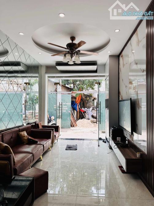 Nhà mới, nội thất cao cấp, ô tô qua cửa, TT Hoài Đức, Lai Xá, Kim Chung. Giá: 5,45 Tỷ - 4