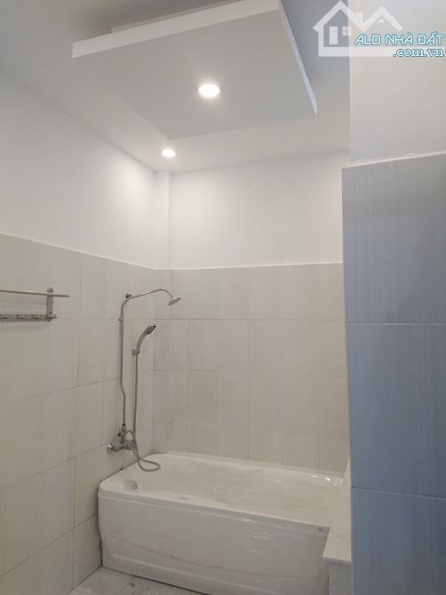 MẶT TIỀN QUANG TRUNG-P14 GV-127M2-NGANG 4M-4 LẦU-TIỆN KINH DOANH-NHỈNH 11 TỶ TL - 4