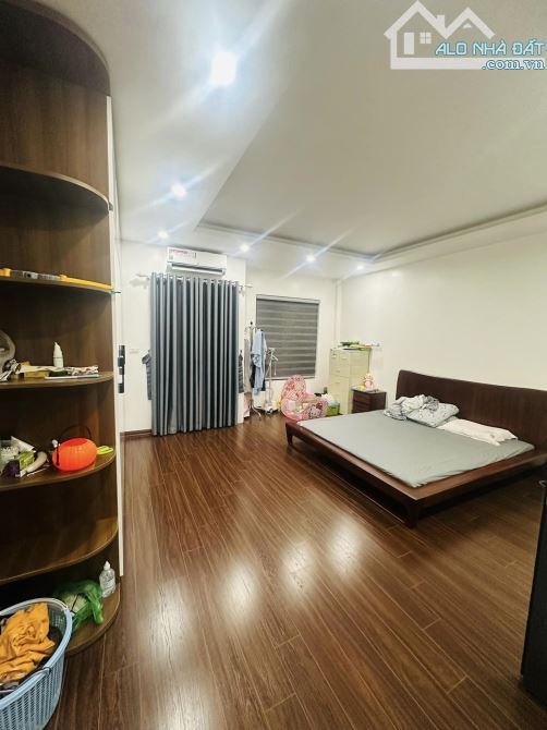 BÁN NHÀ 2 THOÁNG TRƯỚC SAU 17 TỶ 90m 6 TẦNG MT 5m GARA Ô TÔ 7 CHỖ LẠC LONG QUÂN CẦU GIẤY - 4