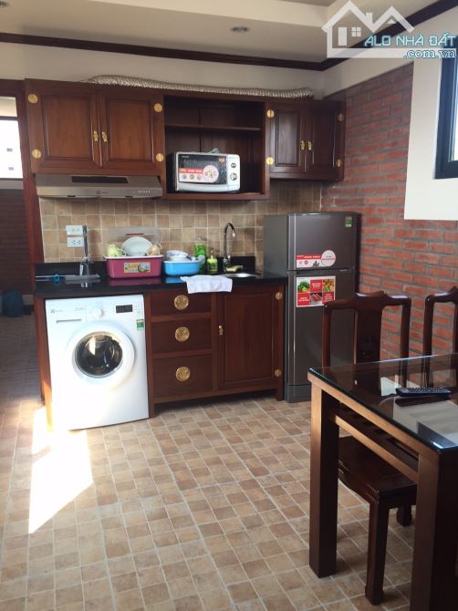 Cho thuê CHDV 1k1n 55m2 Lý Nam Đế, Gần Trần Phú, full đồ, ban công, thang máy, giá 10triệu - 7