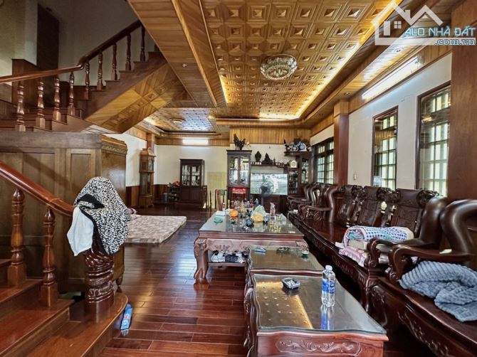 BIỆT THỰ ĐẲNG CẤP 2 MẶT TIỀN KHU PHAN XÍCH LONG PN, 6 TẦNG, CÓ HẦM, 130 M2, 79 TỶ TL.
