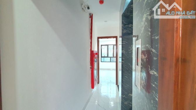 Bán căn hộ cho thuê Phạm Văn Đồng, Bắc Từ Liêm, 6 tầng, DT 42m2, giá 8.25 tỷ