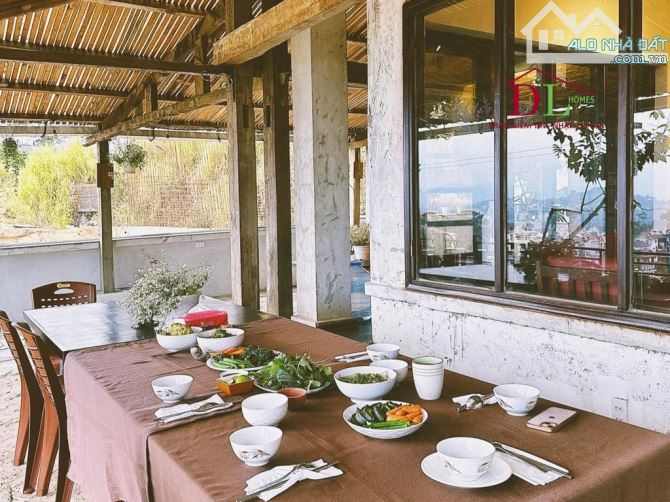 Bán biệt thự mặt tiền đường Yên Thế P10 Đà Lạt , khu biệt thự sang trọng view thông xanh .