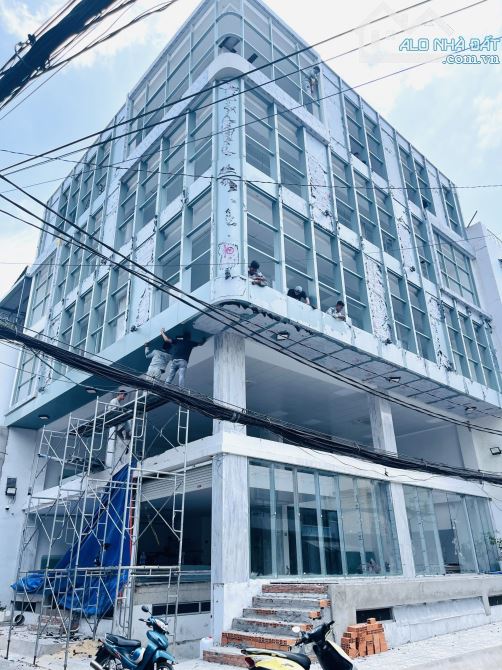 Cho Thuê Tòa Nhà Góc 2 MT, Khu Bàu Cát, TRƯƠNG CÔNG ĐỊNH, Q TB DT: 1200m2 Sàn Hầm 7 Tầng