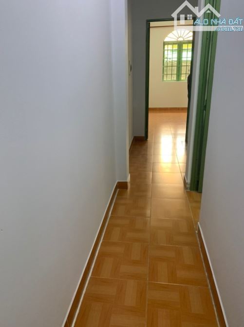 Bán nhà hẻm ô tô Âu Cơ Tân Bình, 4x10, 4 tầng 6PN, cực ngon chỉ 5 tỷ hơn