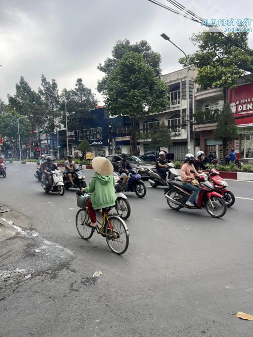 Bán nhà cấp 4 184m2 SHR thổ cư đường xe hơi gần chợ Tân Phong,Biên Hoà,Đ.Nai 5,4 tỷ tl