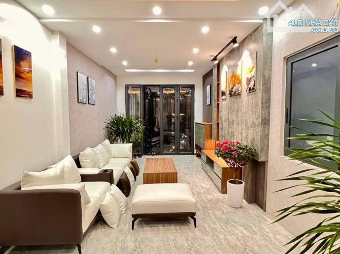 NHÀ MỚI ĐẸP-GẦN TRỤC CHÍNH-AN SINH ĐỈNH-PHAN ĐÌNH GIÓT HÀ ĐÔNG