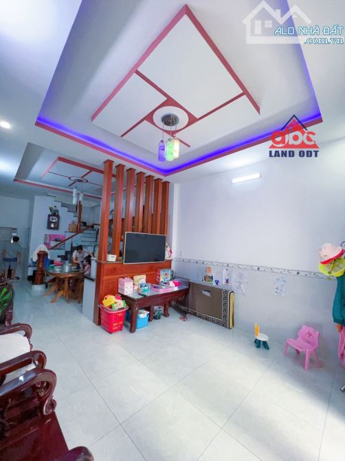 Bán nhà 1 trệt 2 lầu 2 mặt tiền Nguyễn Ái Quốc, Tân Hiệp, Biên Hòa, 109m2, giá 10.9 tỷ - 1