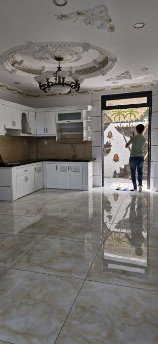 HƯƠNG LỘ 2 ,BÌNH TÂN , GIẢM THÊM 300TR.GIÁ CHỈ CÒN 4.9 TỶ .HẺM Ô TÔ. DT 72M2. - 2