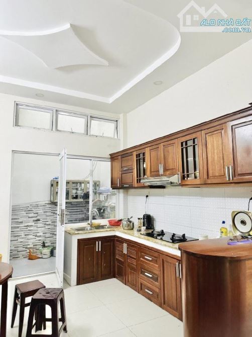 NHÀ 4 TẦNG - Tứ Hải, Đất Thánh, P6, Tân Bình -  DT 72m2 - 4.1 x 18, Giá 9.7 tỷ TL - 2