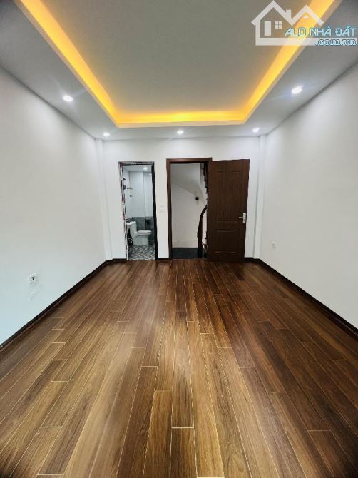 Bán nhà di trạch,ngõ nông ô tô gần 5 tầng mới cứng giá chỉ nhỉnh 4 tỷ - 3