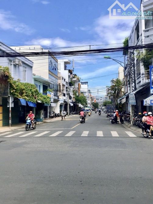 Bán nhà 3 tầng mặt tiền Phù Đổng cách biển Quãng Trường Nha Trang 1.5km - 4