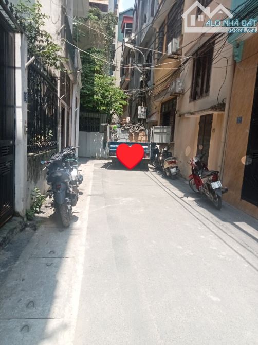 Bán nhà phố Vương Thừa Vũ 47m x 6 T x MT 5.1m x 15.9 tỷ. Gara ô tô,Thang máy. - 5